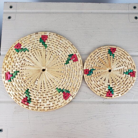 Vintage Set of 3 Straw and Fabric Trivets - Picture 2 of 5